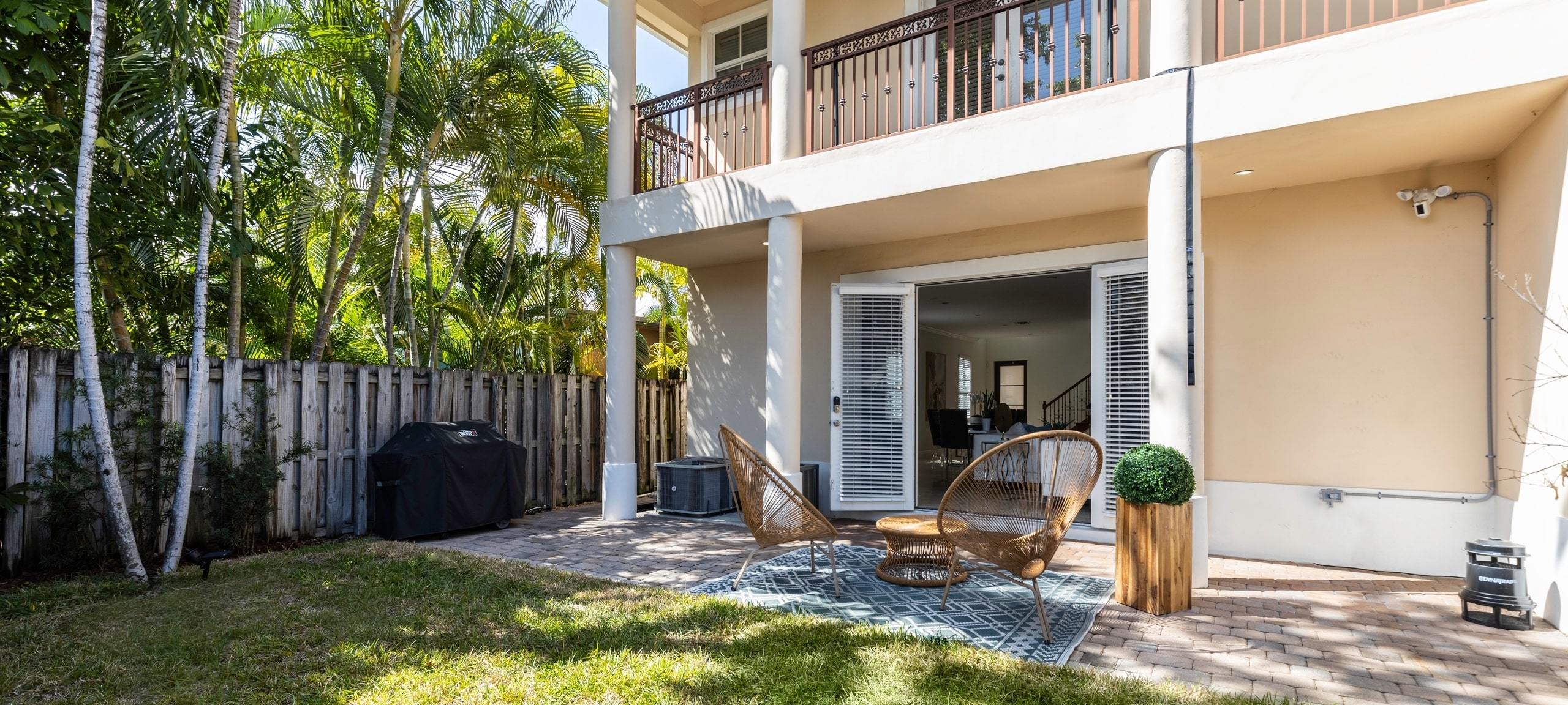 Exterior of Florida area home from view of backyard